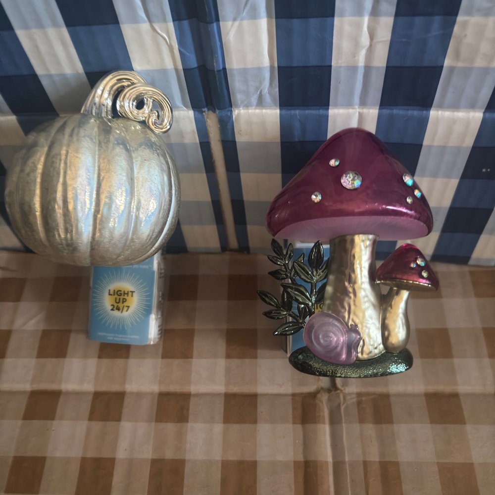 Bath & body Works wall plug-in brand new